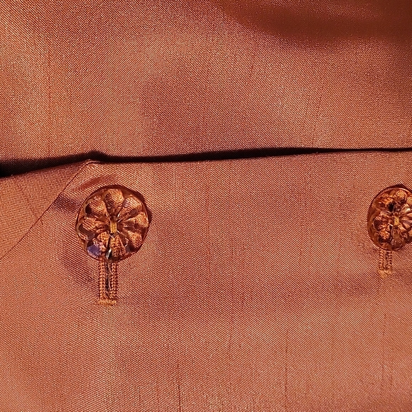 Le Suit ladies suit, beautiful pumpkin shade. - Picture 3 of 12